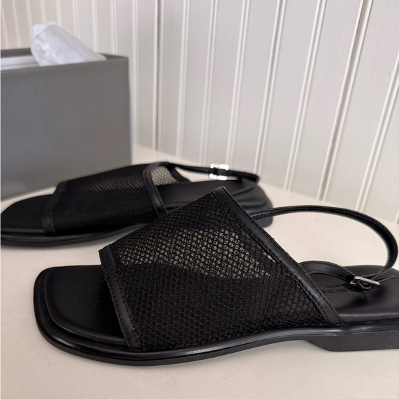 Vagabond Izzy Black Mesh Sandals - Picture 2 of 5